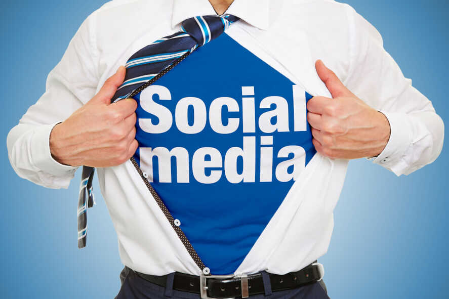 Meghalt a Facebook? Az Instagram az új sztár? Érdemes-e jelen lenni a LinkedInen? Van értelme Magyarországon a Twitternek? Mi az a Foursquare? A Google Cégem tényleg mindent visz 2019-be? Muttajuk! Milyen közösségi platformokon éri meg „marketingezni” 2019-ben?
